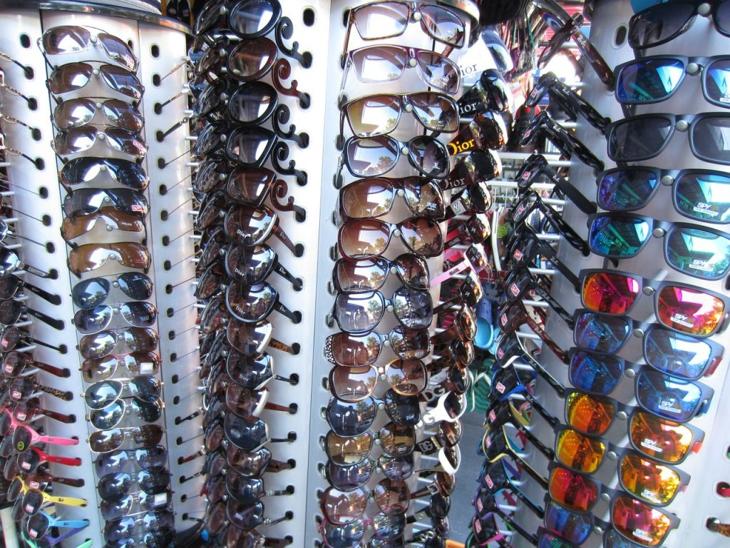 Las gafas de sol mejor compradas en establecimientos sanitarios. Fuente: Pixabay