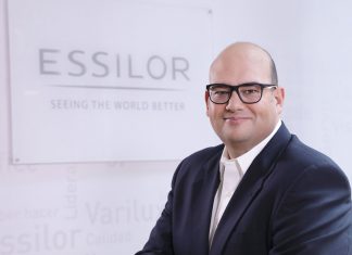 Pedro Cascales Essilor