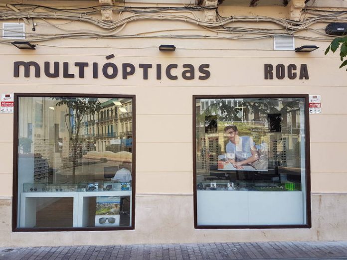 Aspecto del nuevo establecimiento Multiópticas en Melilla