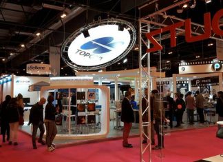 Stand de Topcon en ExpoÓptica 2018