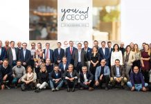 Foto de grupo de los asistentes al evento You & CECOP