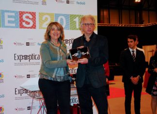 Francisco Prats recibe el galardón 'A la trayectoria empresarial emprendedora'