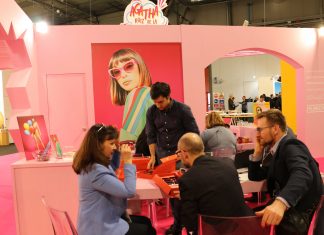 Agatha Ruiz de la Prada tiñó Milán de rosa