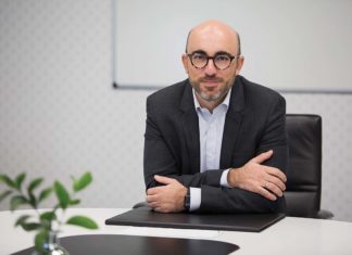 Carlos Crespo, director general de Multiópticas