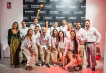 Equipo Bernafon organizador de la presentación del audífono Leox