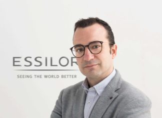 Enrique Sánchez director comercial de Essilor España