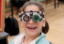 La felicidad de poder contar con unas gafas nuevas