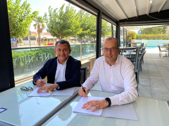 MIOPTICO y Shamir Optical España firman un acuerdo de colaboración