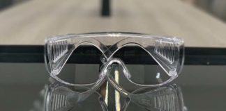 Multiópticas dona 6.000 gafas de protección especial para apoyar a los ciudadanos de la isla de La Palma
