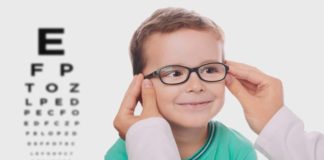 Essilor ofrece diez consejos para identificar problemas visuales en niños
