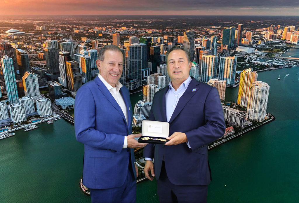 Cecop recibe las Llaves de la Ciudad de Miami