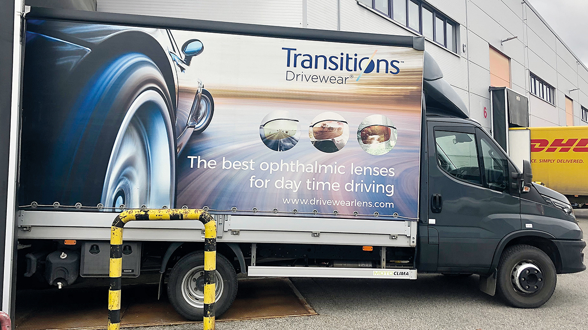 Younger Optics - camion