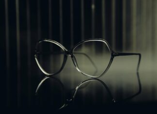 Neubau apuesta por el acetato sostenible en nuevos modelos de gafas 2023