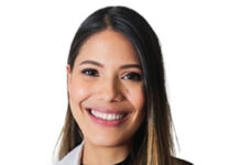 Dra. Mary González Suriel, Cirujana oftalmóloga en APEC, (Asociación Para Evitar la Ceguera en México).
